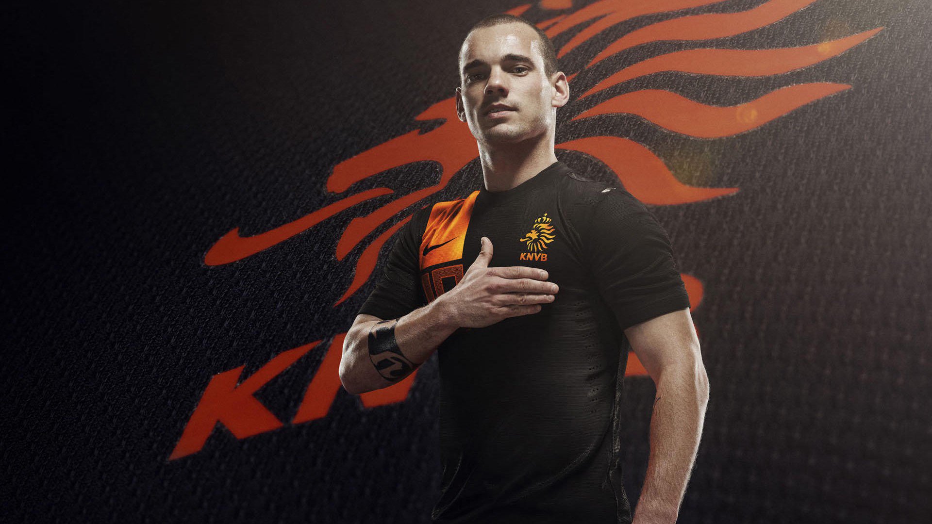 赛事直播现场：线下和线上同步震撼体验，线上线下比赛什么意思